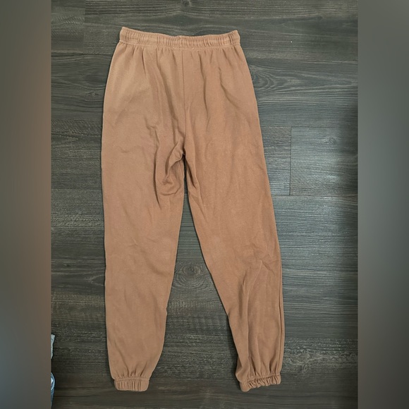 Women’s Jogger Pants
Hippy Rose
size small - Picture 2 of 5